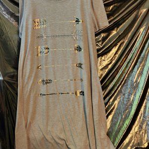 Brown dress with cute arrows